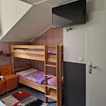 Tattoo Mit Restaurant Und Tattoo-studio בית הארחה Mörtschach