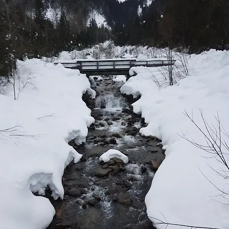 Tattoo Mit Restaurant Und Tattoo-studio