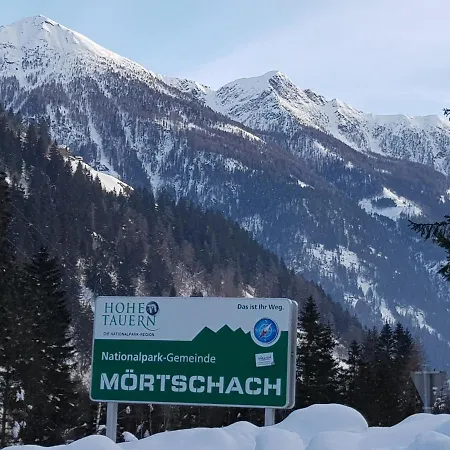 Tattoo Mit Restaurant Und Tattoo-studio 3*