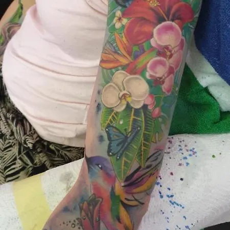 Tattoo Mit Restaurant Und Tattoo-studio ゲストハウス