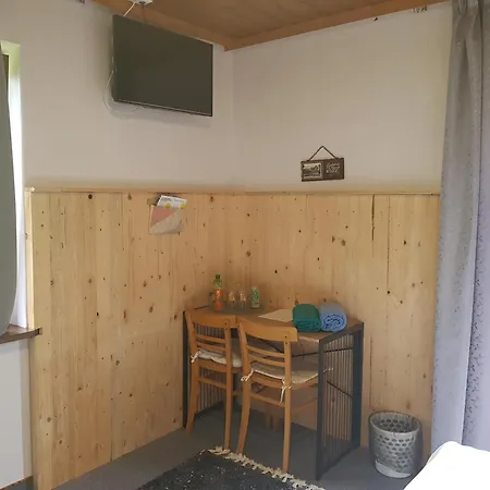 Tattoo Mit Restaurant Und Tattoo-studio Affittacamere 3*