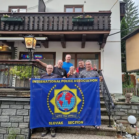 Affittacamere Tattoo Mit Restaurant Und Tattoo-studio Mörtschach