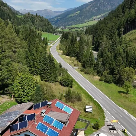 Tattoo Mit Restaurant Und Tattoo-studio Vendégház 3*