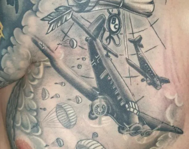 בית הארחה Tattoo Mit Restaurant Und Tattoo-studio Mörtschach