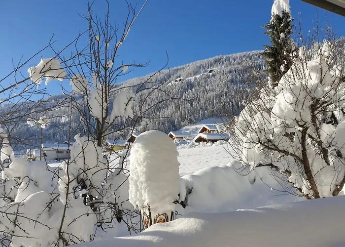 בית הארחה Tattoo Mit Restaurant Und Tattoo-studio Mörtschach