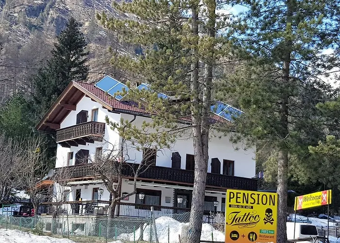 Tattoo Mit Restaurant Und Tattoo-studio 3* Mörtschach