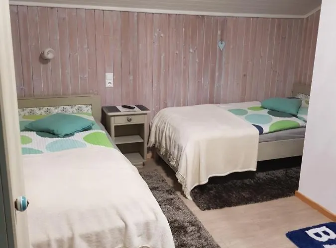 Tattoo Mit Restaurant Und Tattoo-studio Maison d'hôtes Mörtschach