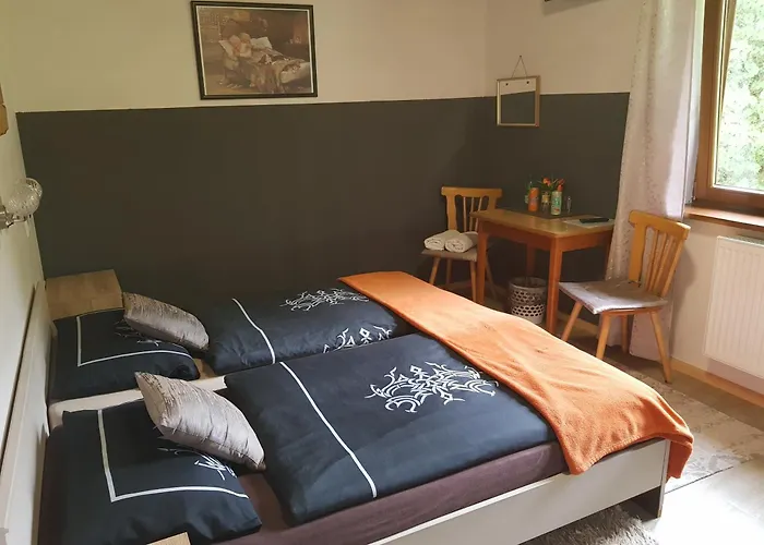 Tattoo Mit Restaurant Und Tattoo-studio 3*