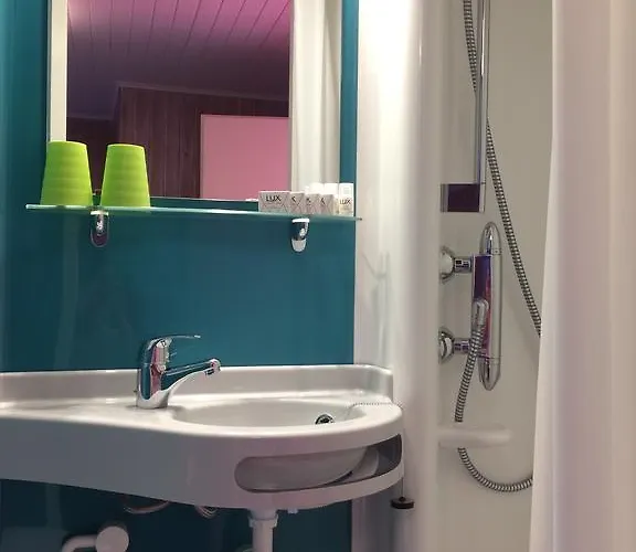 Tattoo Mit Restaurant Und Tattoo-studio בית הארחה 3*