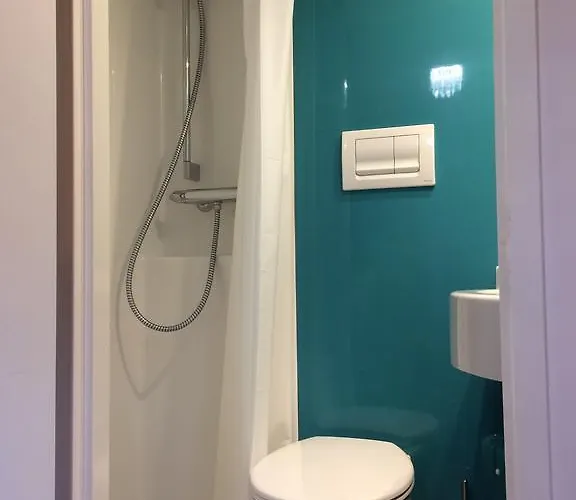 Tattoo Mit Restaurant Und Tattoo-studio Mörtschach